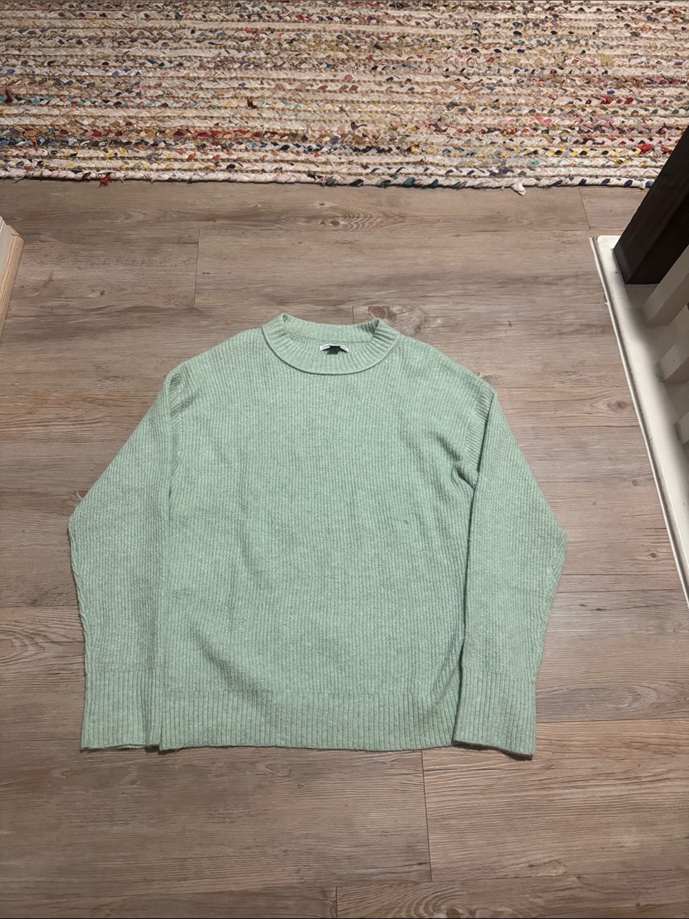 Women’s Crewneck Sweater in Mint Green